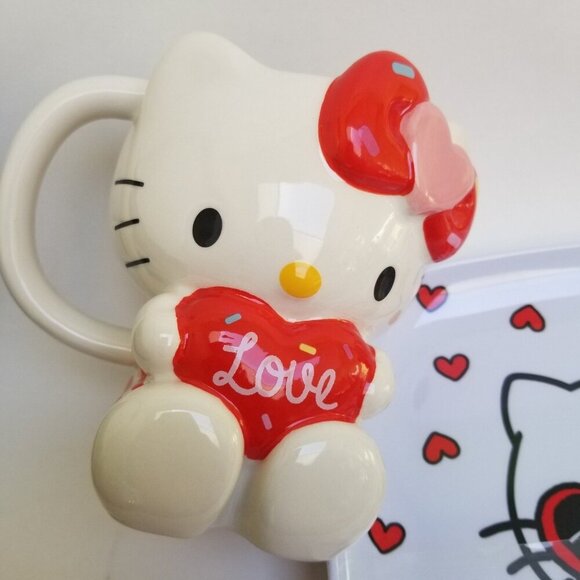 Hello Kitty Heart Valentines Romantic Acrylic Plate and Ceramic Cup set - Picture 5 of 7